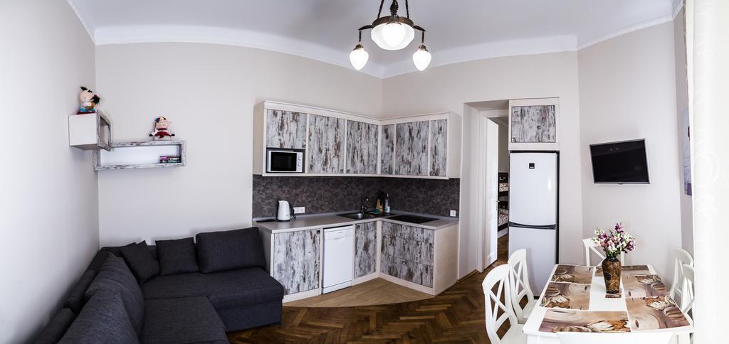 Apartments White House Лвив Стая снимка